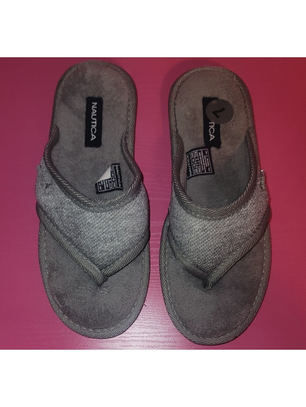 NAUTICA GRAY THONG HOUSE SLIPPERS SIZE 7 NWOT